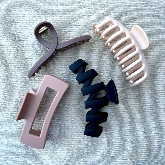 4 New Large Hair Clips / Claw Clips - Picture 6 of 6